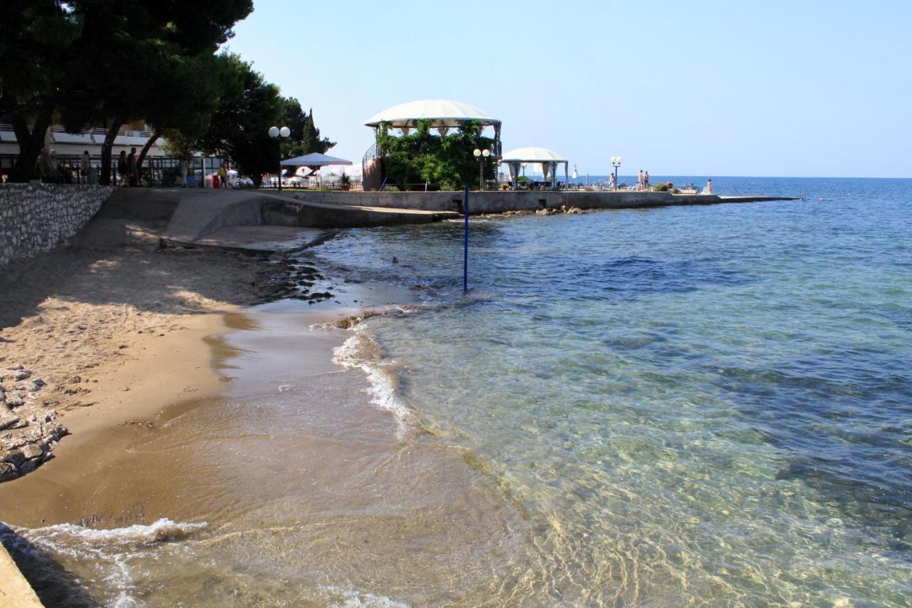 Apartments With A Parking Space Umag - 7057 Экстерьер фото