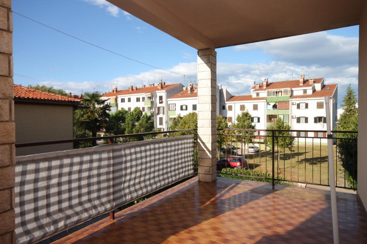 Apartments With A Parking Space Umag - 7057 Экстерьер фото