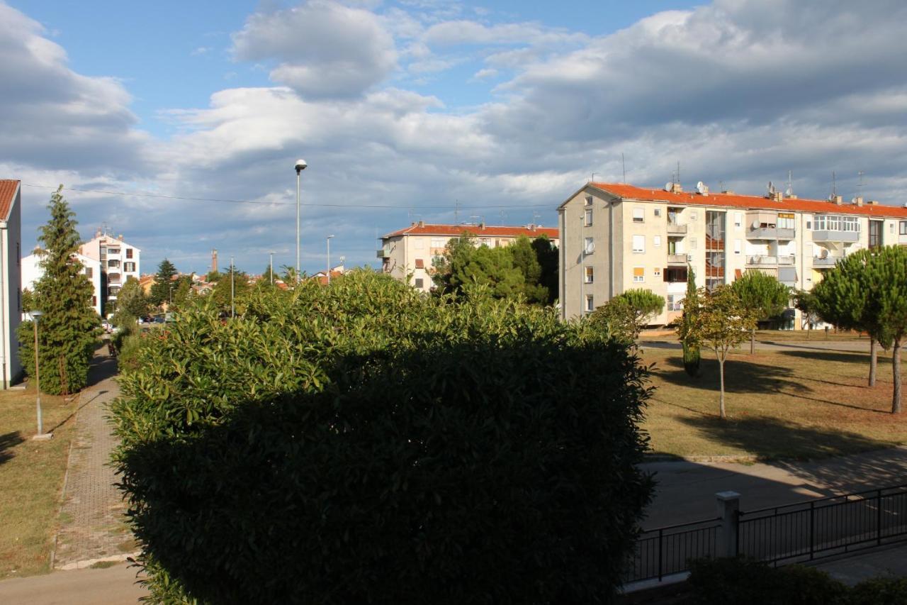 Apartments With A Parking Space Umag - 7057 Экстерьер фото